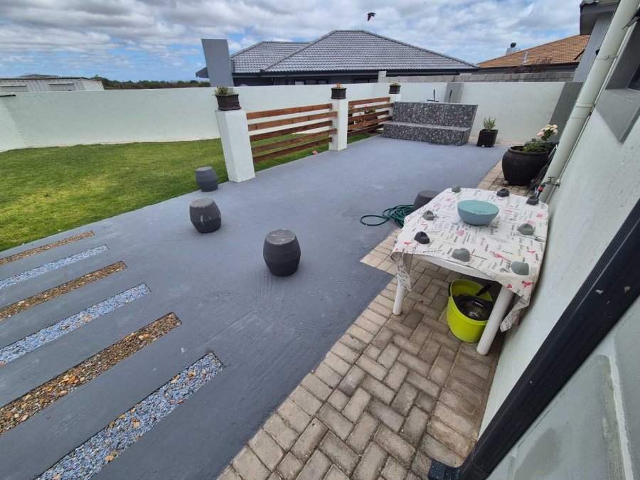 2 Bedroom Property for Sale in Dana Bay Western Cape